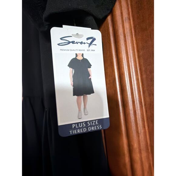 Seven7 Women's Plus Size Black Knee Length Tiered Dress Size 2X New - Picture 4 of 7